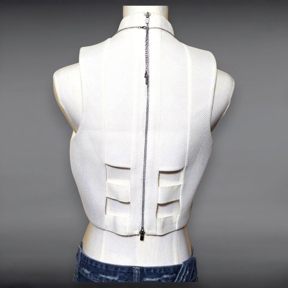 Express White Structured Mock Neck Crop Top Medium Zip Back Fitted Minimalist‎